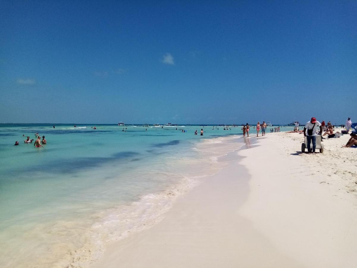 Balu Hotel Isla Mujeres Exteriör bild