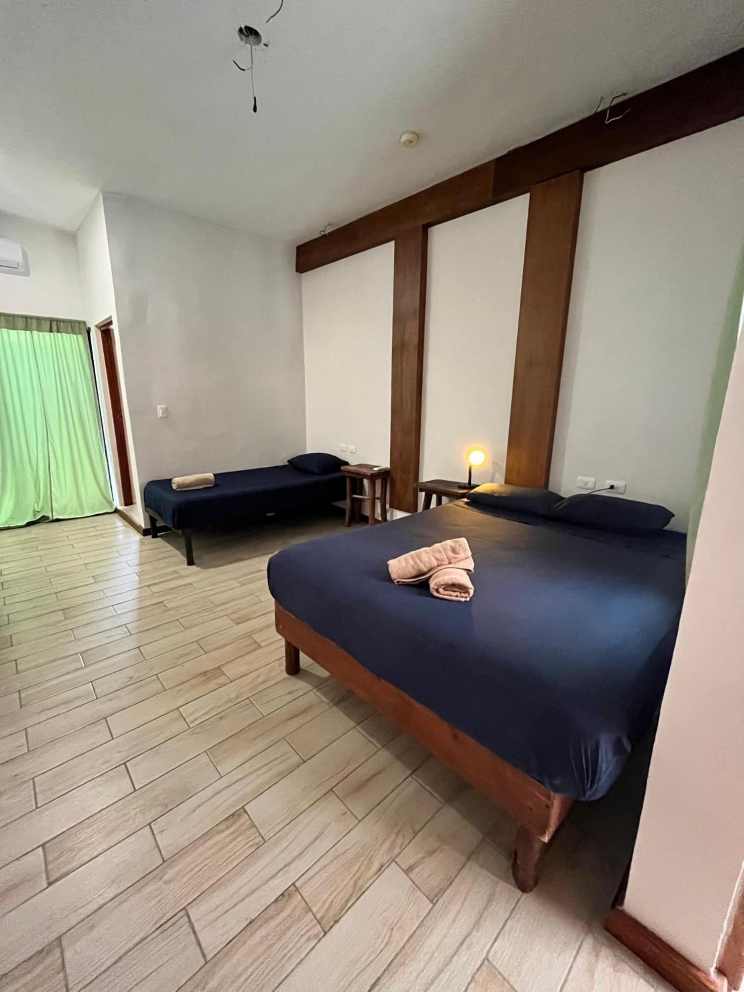 Balu Hotel Isla Mujeres Exteriör bild