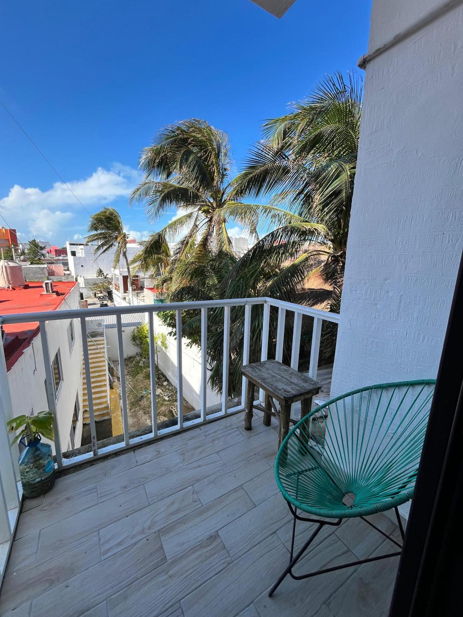 Balu Hotel Isla Mujeres Exteriör bild